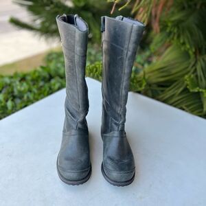 The North Face Tall Boots Womens Size: 6.5